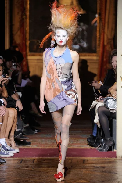Look 1